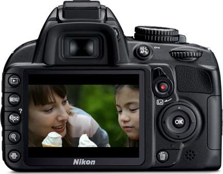 كاميرا نيكون D3100