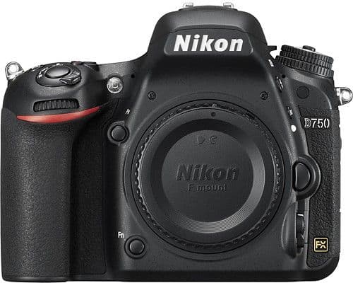 كاميرا نيكون Nikon D710